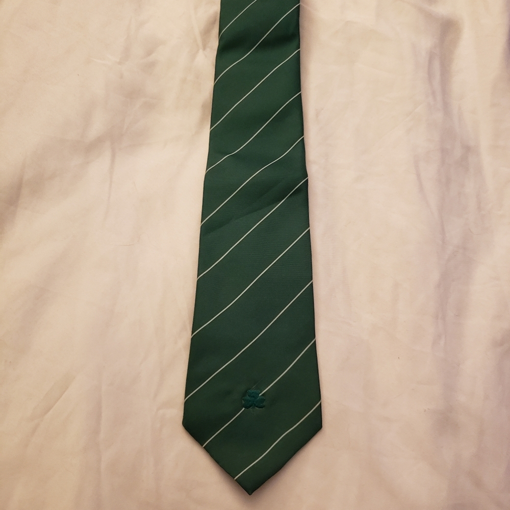 Hooam green striped clover neck tie 57"